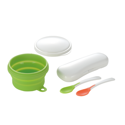 Richell Collapsible Bowl With Spoons Set Case for Babies (5MOS and Up)