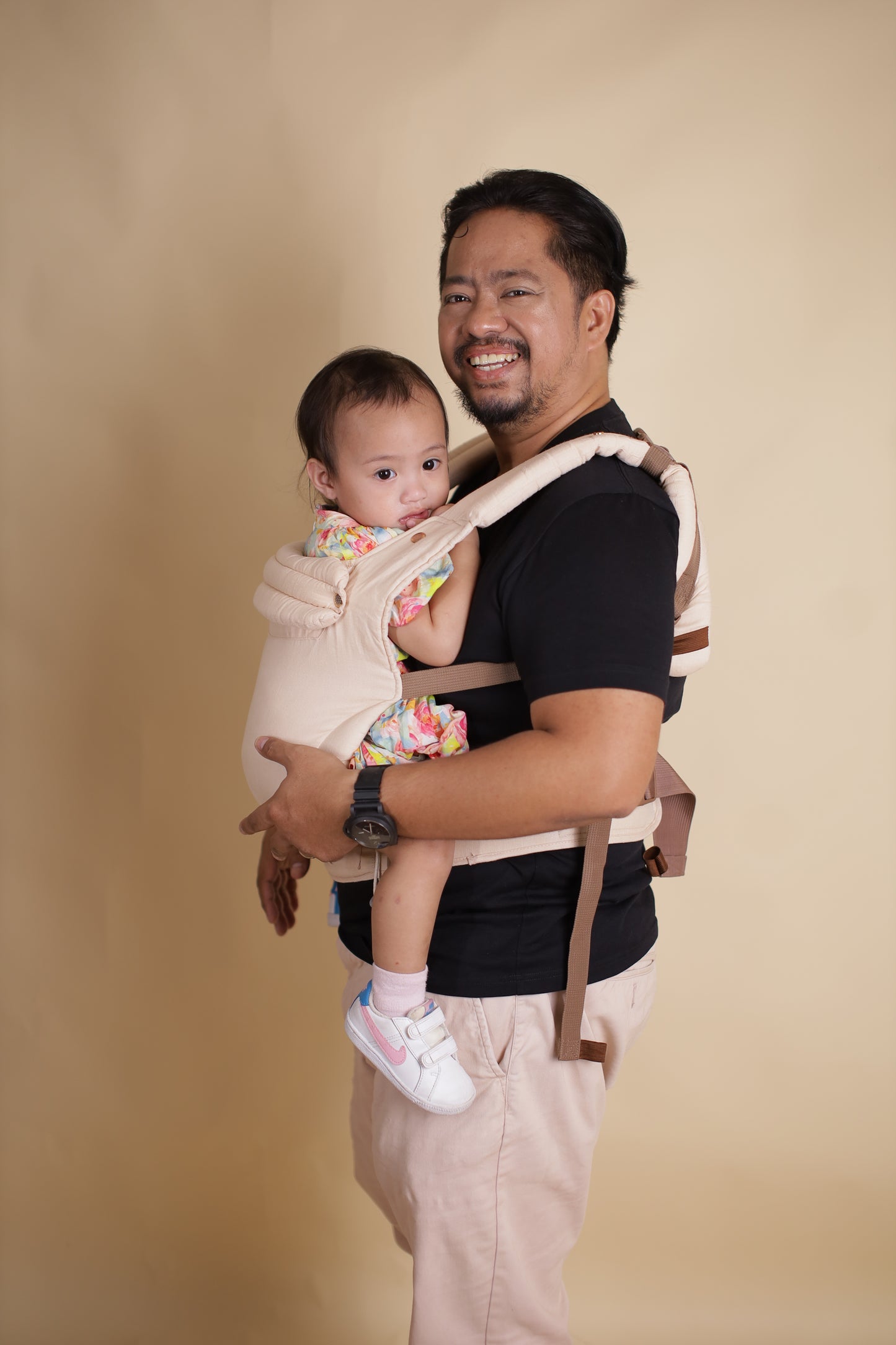 Zima Linen YAKAP Ergonomic Baby Carrier Suitable for Newborns - Toddlers (up to 20kg)